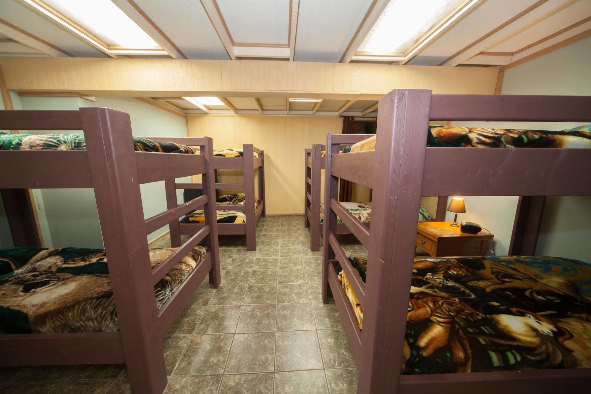 Log Cabin Lodge & Suites Jones Mills Dış mekan fotoğraf